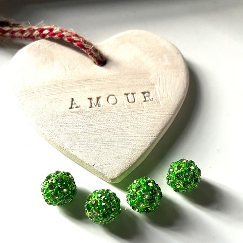 4 perles rondes facettées en cristal vert