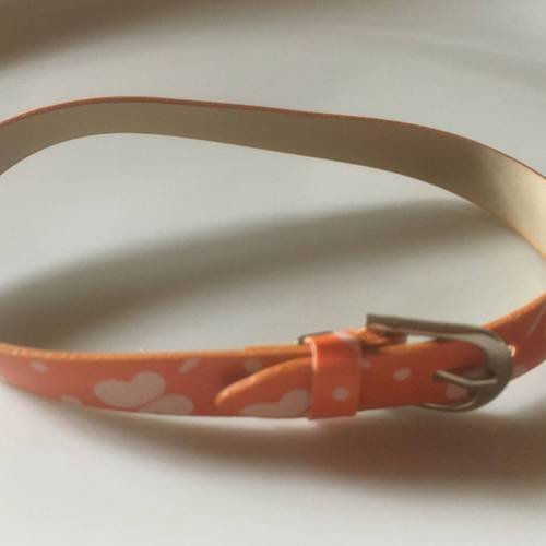 Bracelet en simili cuir orange motif papillon 22cm 