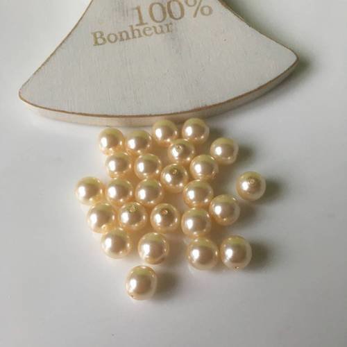 Perles nacrées en blanc percées 8 mm lot de 5 exemplaires 