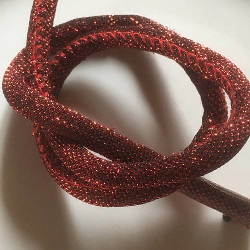 Cordon brillant rouge et noir idéal pour collier  x45 cm 