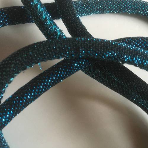 Cordon brillant bleu et noir idéal pour collier  x55 cm 