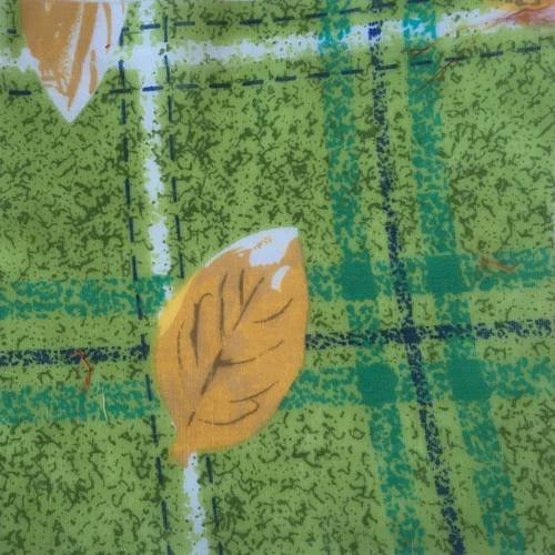Coupon de tissu 18cmx18cm carreaux verts feuilles jaunes
