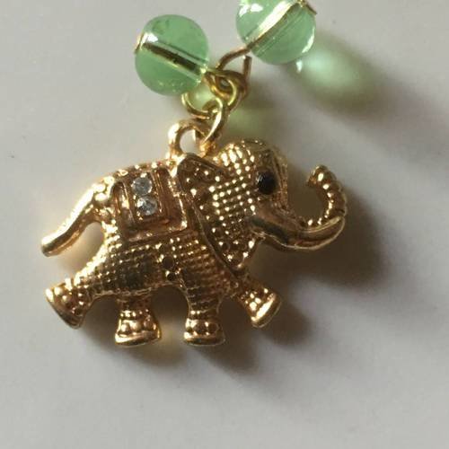 Breloque pendentif l'éléphant en métal doré x1 exemplaire 