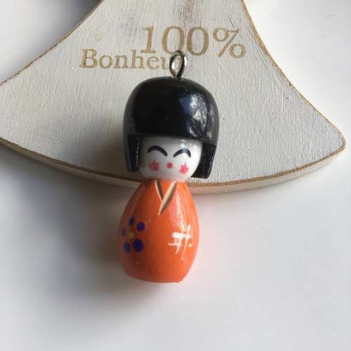 Perle en bois poupée japonaise orange et noir avec piquot 