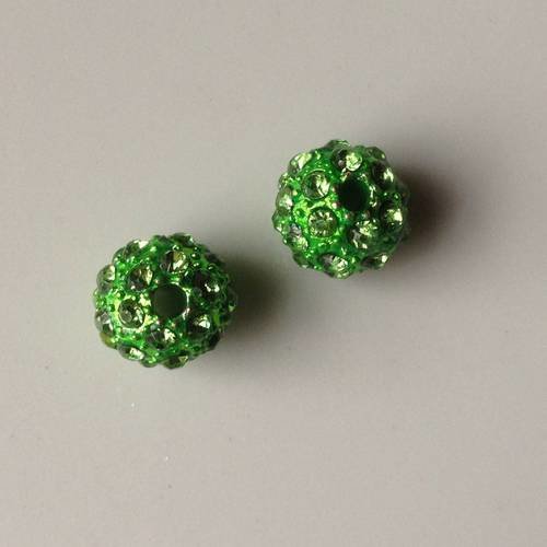 Lot de deux perles rondes facettées en cristal vert 