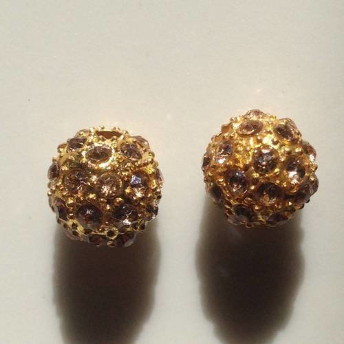 Lot de deux perles rondes facettées en cristal doré 