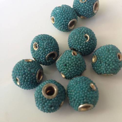Belle perle percée microbilles en turquoise 