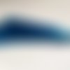 Pompon fils de soie synthétique bleu 7cm 