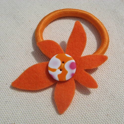 Kit élastique cheveux fleur feutrine en orange et bouton fimo 