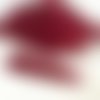 Pompon fils de soie synthétiques rouge foncé dimension 10cm 