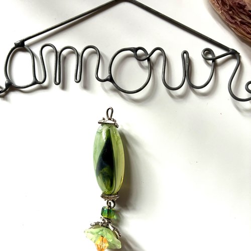 Pendentif perles en vert et orange - prêt à monter