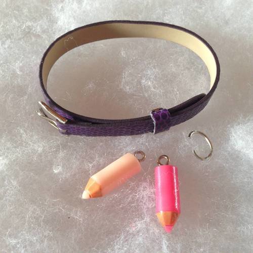 Les kits de sophie - bracelet en simili cuir violet 22 cm et duo de crayons roses 