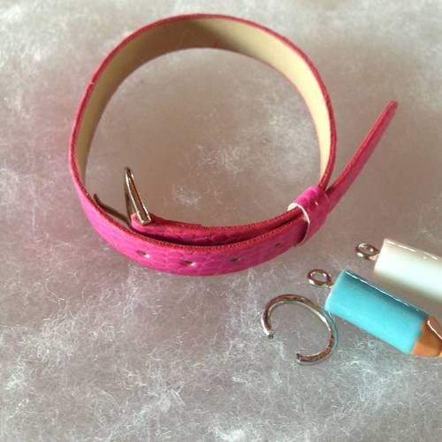 Les kits de sophie - bracelet en simili cuir rose 22 cm et duo de crayons 