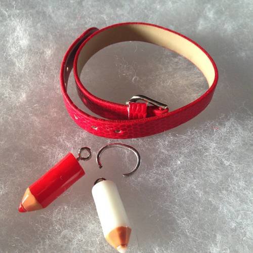 Les kits de sophie - bracelet en simili cuir rouge 22 cm et duo de crayons 