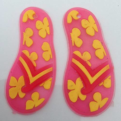 Duo de sandales en plastique en rose et jaune 