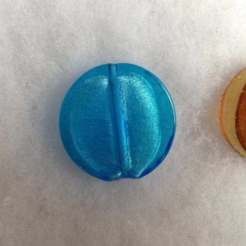 Perle ronde en verre bleu percée x1 