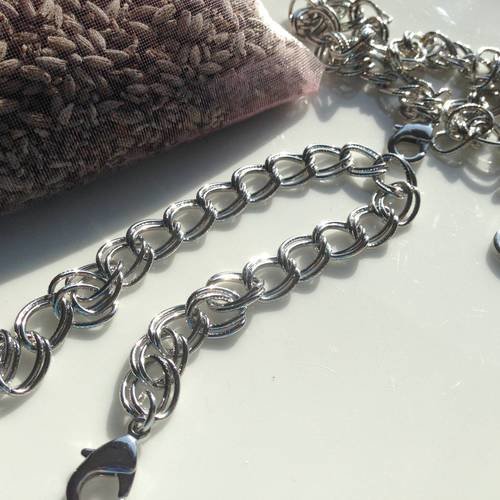 Bracelet chaîne en métal argenté maille double 8 mm x23cm