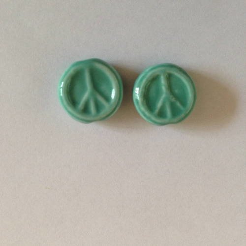 Duo de perles rondes en céramique 15mm peace turquoise 