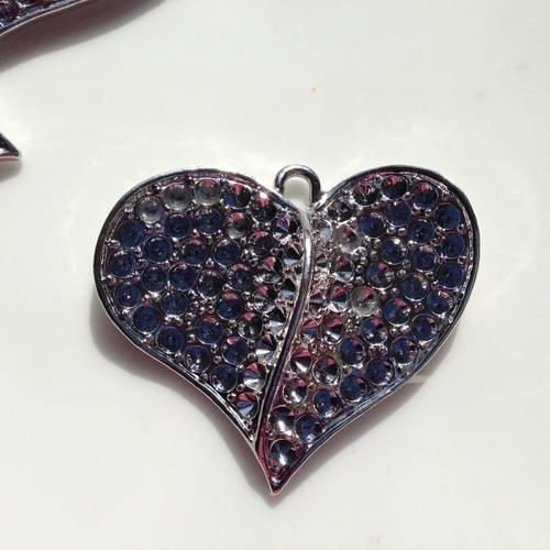 Pendentif en métal argenté coeur avec accroche 