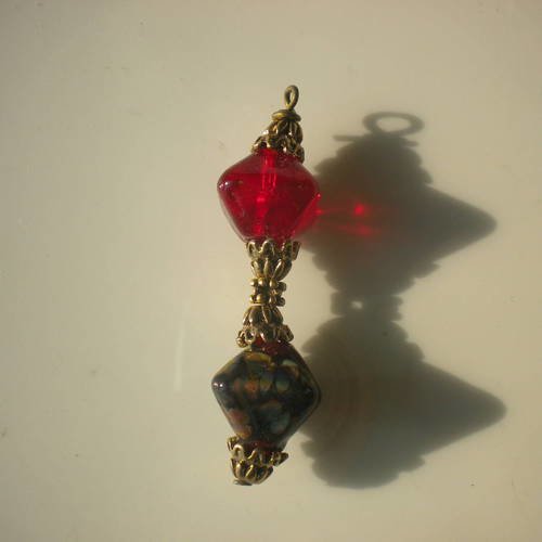 2 perles en verre toupies en rouge et noir- sand2perletoupie 
