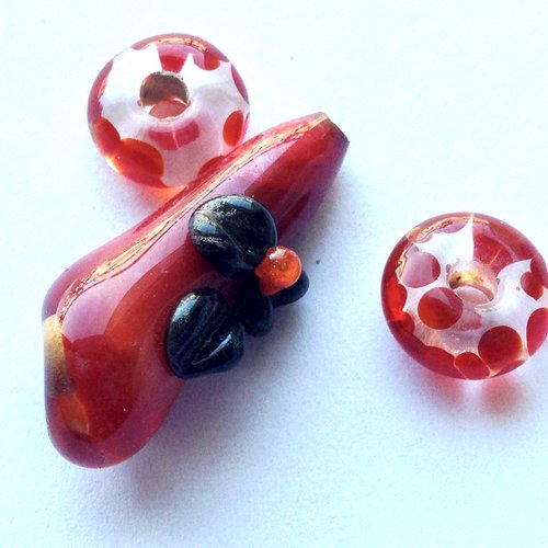 3 perles en verre goutte rouge- sand3gouttefleur