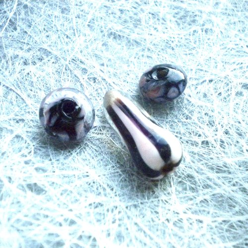 3 perles en verre couleur noir et rose- sand3noiretrose
