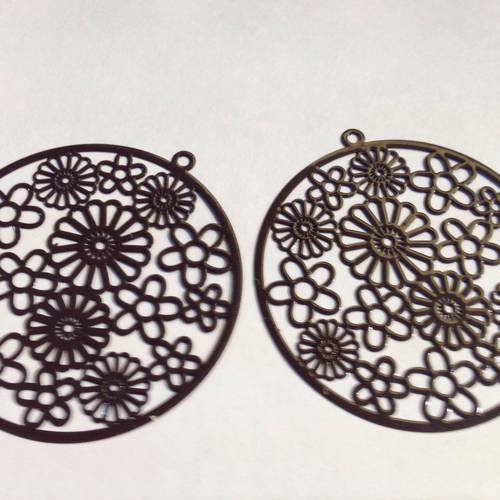 Duo d'estampes rondes fleurs en métal marron mat