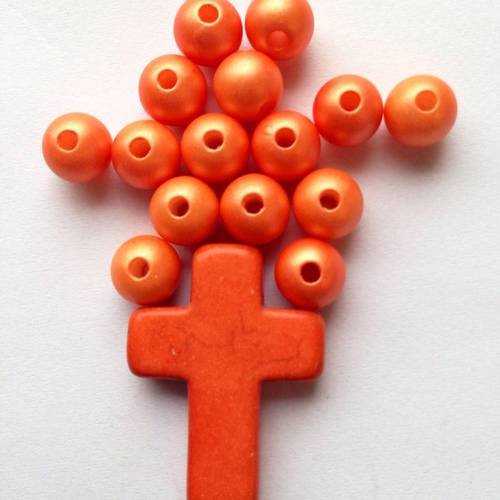 Lot de 14 perles et 1 croix en howlite en orange