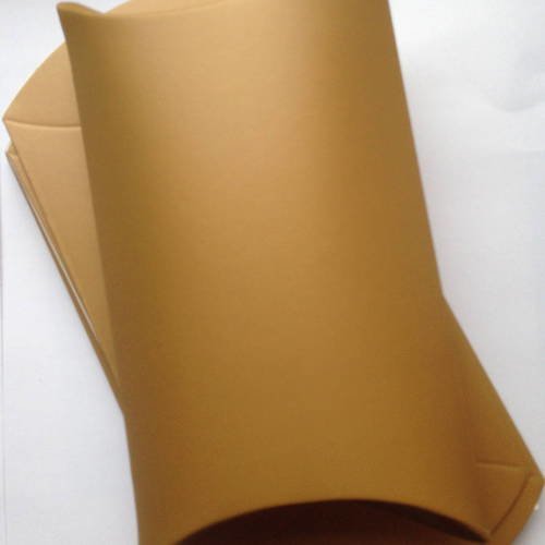 Pochette cadeaux x1 doré 12,5cmx10cm cartonnée 