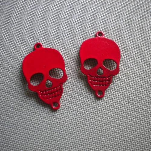 Duo de perles têtes de mort en métal rouge incurvée 2 piquots 