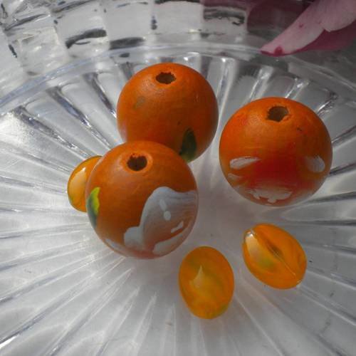 6 perles en bois et verre orange 