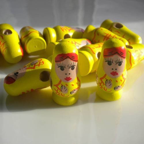 Duo de perles poupées russe en bois jaune
