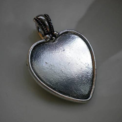 Pendentif coeur en métal 