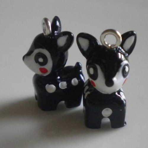 Pendentif breloque faon noir en résine avec piquot petit modèle