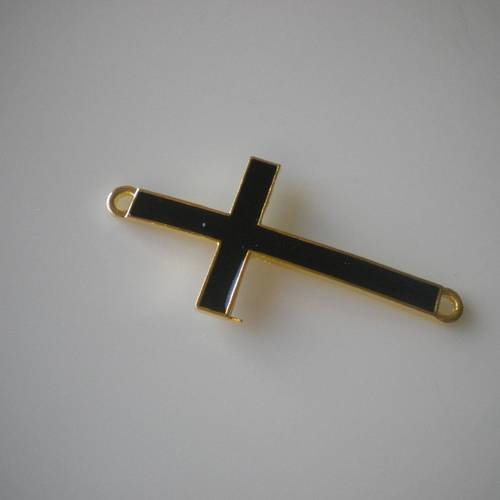 Croix incurvée spécial bracelet shamballa en noir 