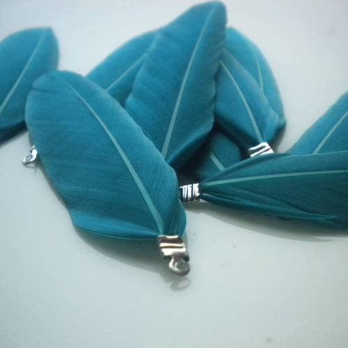 Plume bleu canard foncé avec accroche x1