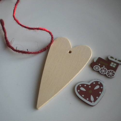 Kit décoration de noël coeur en rouge et sujets en bois