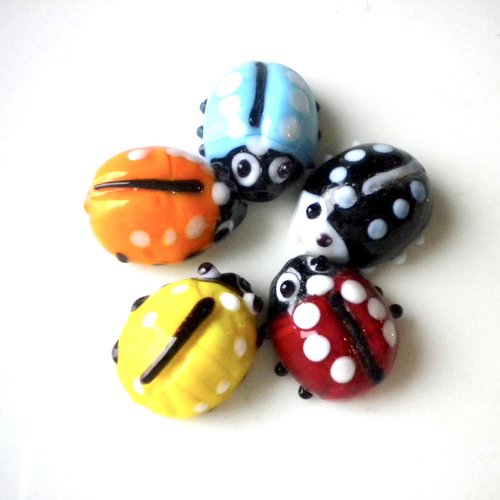 Perles coccinelles en verre x5