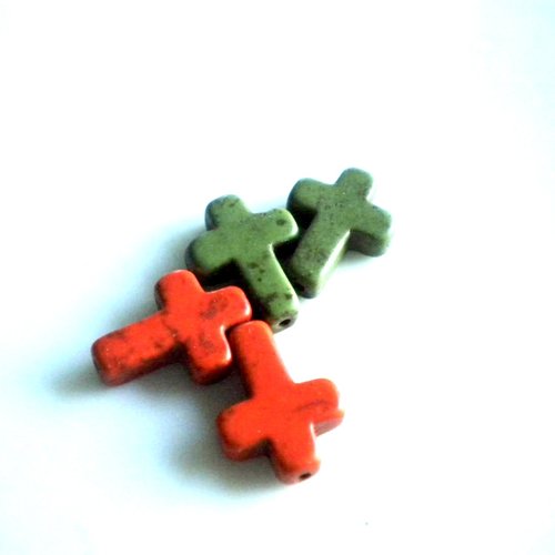 Croix howlite en vert et orange x4 exemplaires