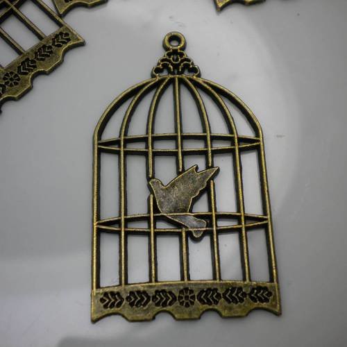 Grande breloque plate cage avec oiseau 50mmx30mm bronze