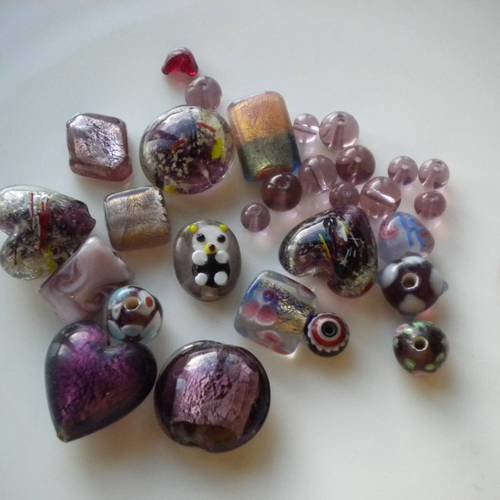 Lot de perles en verre en violet x30