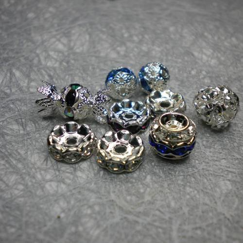 Lot de 9 perles rondes et rondelles métal strass 