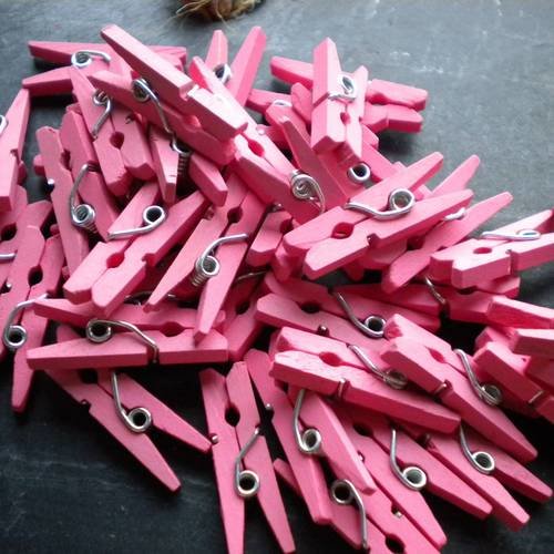 Lot de 30 mini pinces couleur rose de 25 mm 