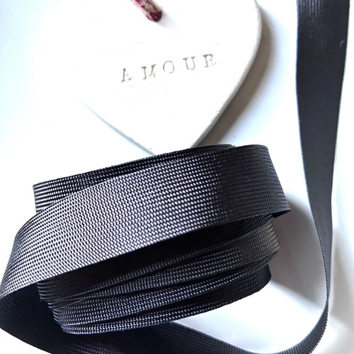 Deux rubans noirs en coton gros grains 160cm et 450cm 15mm