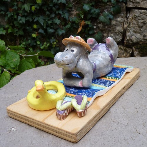 Hippopotame baigneuse en céramique