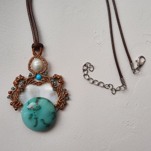 Collier