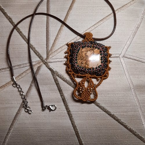 Collier
