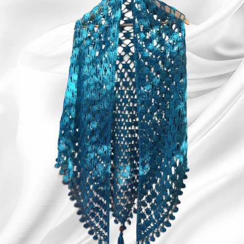 Châle bleu/vert motifs coeurs