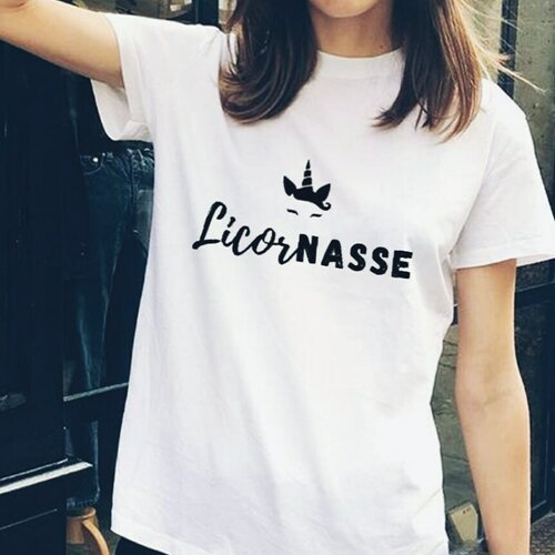 Licornasse : t-shirt femme - 100% fait-main à la peinture