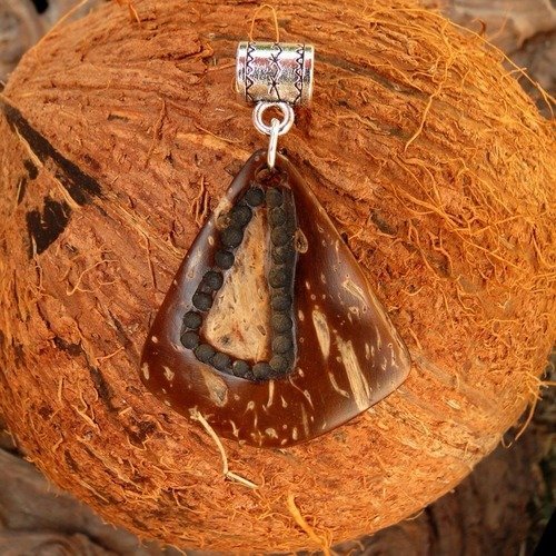 Bijou noix de coco exotique 